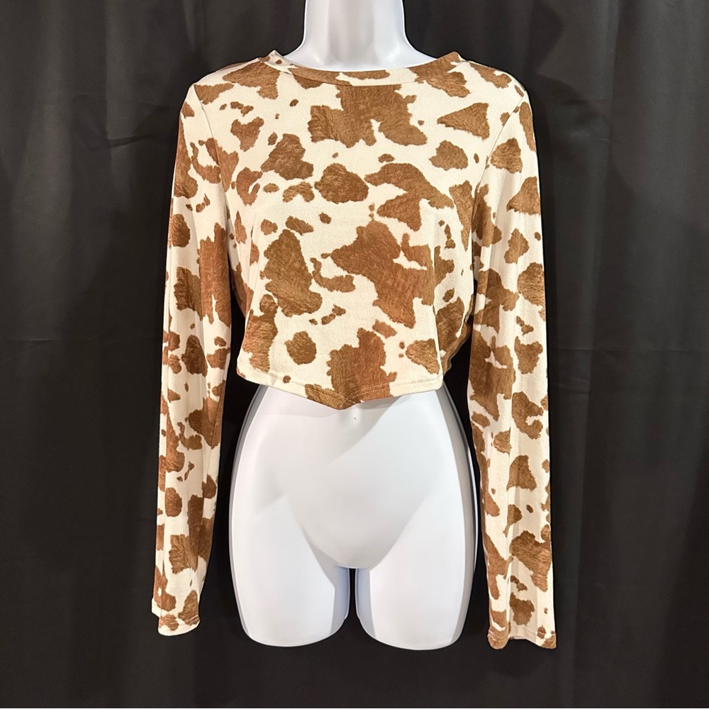 Altar'd State Brown and Cream Patterned Crop Sweatshirt